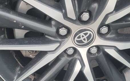 Toyota Camry, 2021 год, 800 000 рублей, 3 фотография