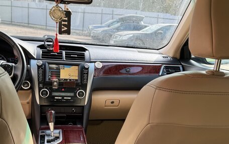 Toyota Camry, 2012 год, 1 550 000 рублей, 5 фотография