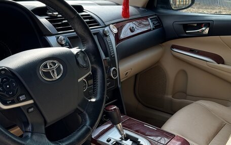 Toyota Camry, 2012 год, 1 550 000 рублей, 10 фотография