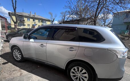 Mitsubishi Outlander III рестайлинг 3, 2013 год, 1 500 000 рублей, 5 фотография