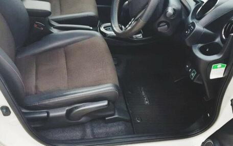Honda Fit Shuttle I рестайлинг, 2012 год, 999 999 рублей, 7 фотография
