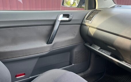 Volkswagen Polo IV рестайлинг, 2002 год, 300 000 рублей, 7 фотография