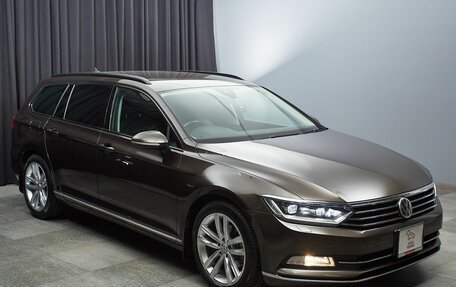 Volkswagen Passat B8 рестайлинг, 2015 год, 1 570 000 рублей, 3 фотография