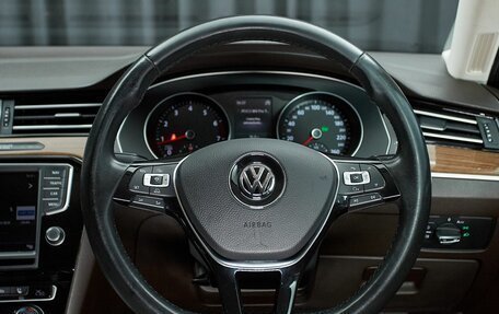 Volkswagen Passat B8 рестайлинг, 2015 год, 1 570 000 рублей, 11 фотография