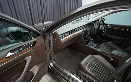 Volkswagen Passat B8 рестайлинг, 2015 год, 1 570 000 рублей, 17 фотография