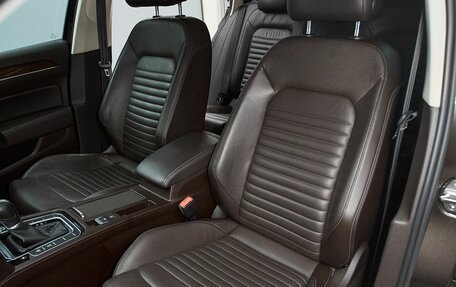 Volkswagen Passat B8 рестайлинг, 2015 год, 1 570 000 рублей, 18 фотография
