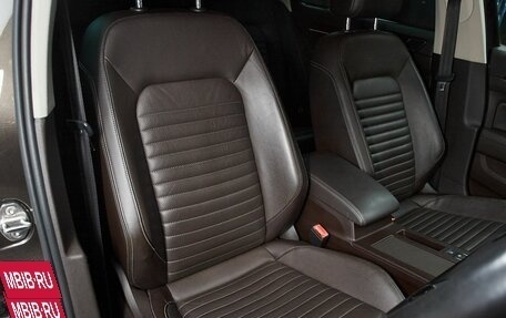Volkswagen Passat B8 рестайлинг, 2015 год, 1 570 000 рублей, 19 фотография