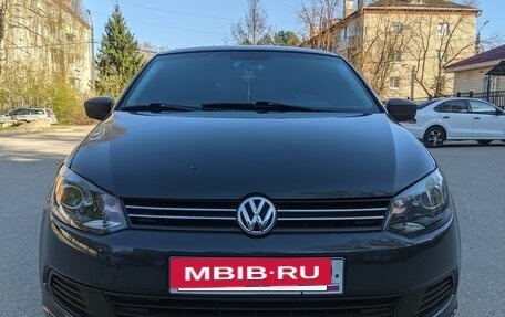 Volkswagen Polo VI (EU Market), 2012 год, 555 000 рублей, 2 фотография