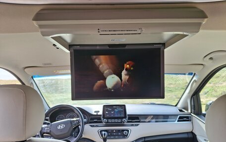 Hyundai Grand Starex Grand Starex I рестайлинг 2, 2019 год, 4 400 000 рублей, 6 фотография