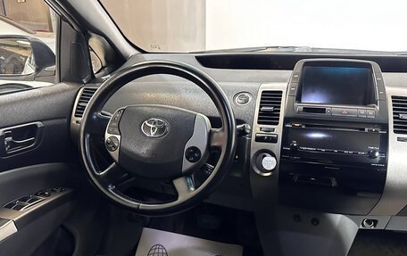 Toyota Prius, 2008 год, 679 000 рублей, 10 фотография