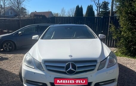 Mercedes-Benz E-Класс, 2012 год, 2 800 000 рублей, 1 фотография