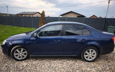 Volkswagen Jetta VI, 2010 год, 550 000 рублей, 4 фотография