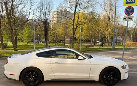Ford Mustang VI рестайлинг, 2017 год, 2 650 000 рублей, 3 фотография