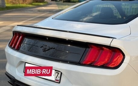 Ford Mustang VI рестайлинг, 2017 год, 2 650 000 рублей, 16 фотография