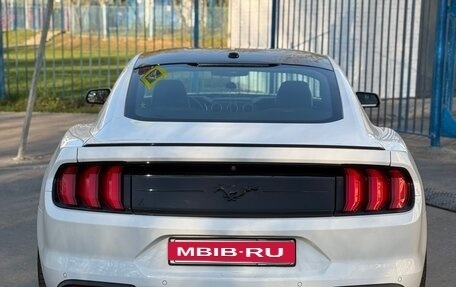 Ford Mustang VI рестайлинг, 2017 год, 2 650 000 рублей, 7 фотография