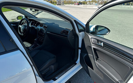 Volkswagen Golf VII, 2014 год, 1 449 000 рублей, 31 фотография