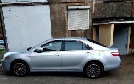Toyota Camry, 2011 год, 850 000 рублей, 4 фотография