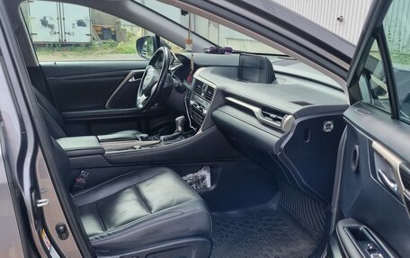 Lexus RX IV рестайлинг, 2019 год, 4 100 000 рублей, 6 фотография
