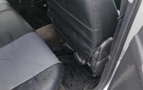 Pontiac Vibe II, 2002 год, 650 000 рублей, 13 фотография
