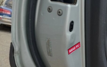Pontiac Vibe II, 2002 год, 650 000 рублей, 19 фотография