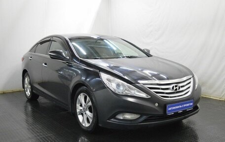 Hyundai Sonata VI, 2011 год, 900 000 рублей, 3 фотография