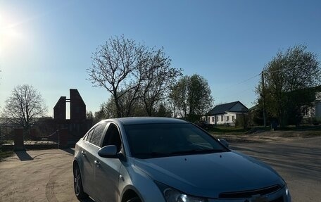 Chevrolet Cruze II, 2011 год, 570 000 рублей, 2 фотография