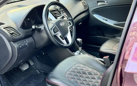 Hyundai Solaris II рестайлинг, 2012 год, 870 000 рублей, 3 фотография