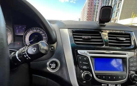 Hyundai Solaris II рестайлинг, 2012 год, 870 000 рублей, 7 фотография