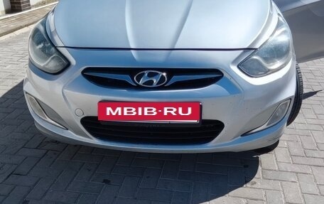 Hyundai Solaris II рестайлинг, 2011 год, 650 000 рублей, 14 фотография