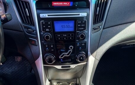 Hyundai Sonata VI, 2010 год, 930 000 рублей, 13 фотография