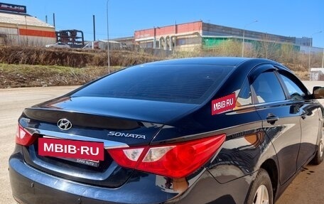 Hyundai Sonata VI, 2010 год, 930 000 рублей, 8 фотография