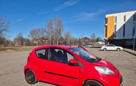 Peugeot 107 I рестайлинг, 2010 год, 350 000 рублей, 1 фотография