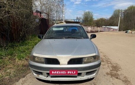 Mitsubishi Carisma I, 2002 год, 120 000 рублей, 1 фотография