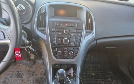 Opel Astra J, 2013 год, 760 000 рублей, 9 фотография