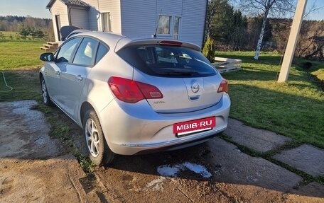 Opel Astra J, 2013 год, 760 000 рублей, 6 фотография