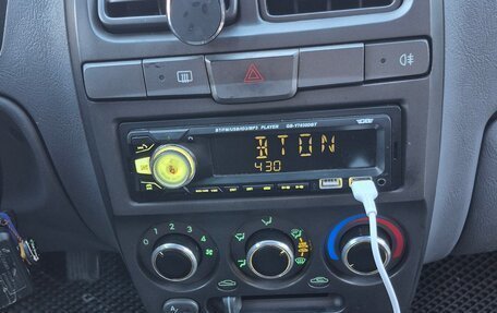 Hyundai Accent II, 2002 год, 200 000 рублей, 3 фотография