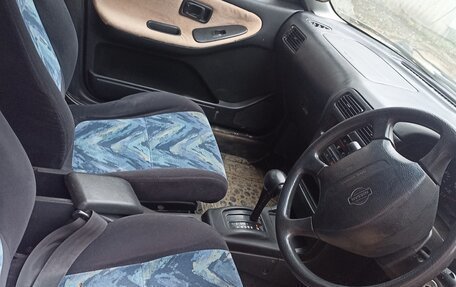 Nissan Wingroad I, 1997 год, 105 000 рублей, 3 фотография