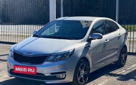 KIA Rio III рестайлинг, 2015 год, 999 000 рублей, 3 фотография