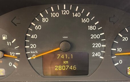Mercedes-Benz E-Класс, 1999 год, 950 000 рублей, 7 фотография