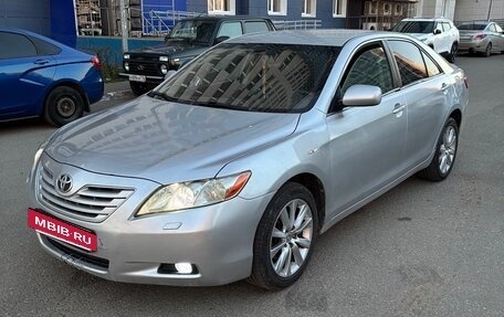 Toyota Camry, 2006 год, 800 000 рублей, 2 фотография