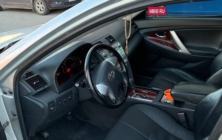 Toyota Camry, 2006 год, 800 000 рублей, 7 фотография