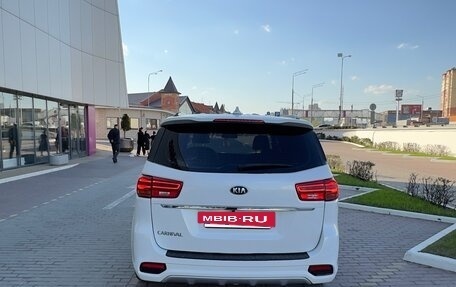 KIA Carnival III, 2020 год, 2 450 000 рублей, 4 фотография