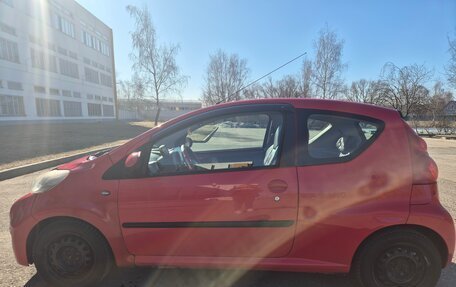 Peugeot 107 I рестайлинг, 2010 год, 350 000 рублей, 3 фотография
