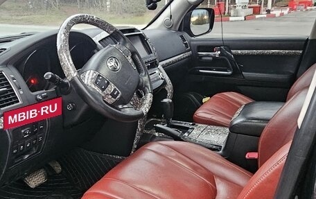 Toyota Land Cruiser 200, 2013 год, 4 200 000 рублей, 8 фотография