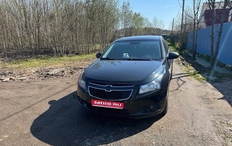 Chevrolet Cruze II, 2011 год, 700 000 рублей, 1 фотография