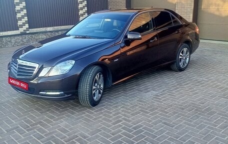 Mercedes-Benz E-Класс, 2011 год, 1 800 000 рублей, 1 фотография