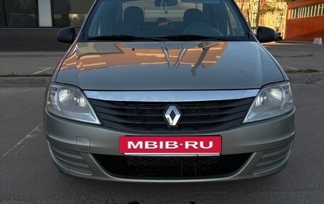 Renault Logan I, 2010 год, 300 000 рублей, 3 фотография