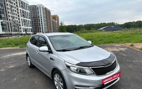KIA Rio III рестайлинг, 2015 год, 930 000 рублей, 2 фотография