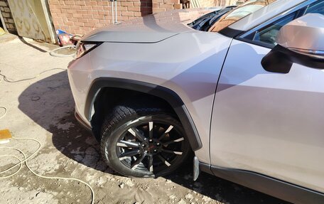 Toyota RAV4, 2020 год, 3 450 000 рублей, 7 фотография