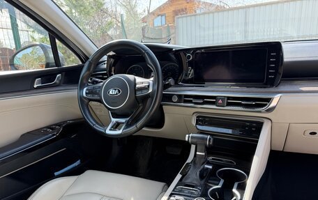KIA K5, 2021 год, 2 450 000 рублей, 38 фотография